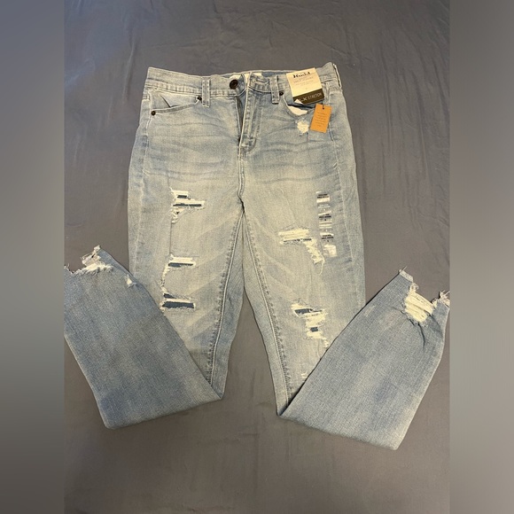 Mudd High Rise Ankle Jean - Picture 2 of 3